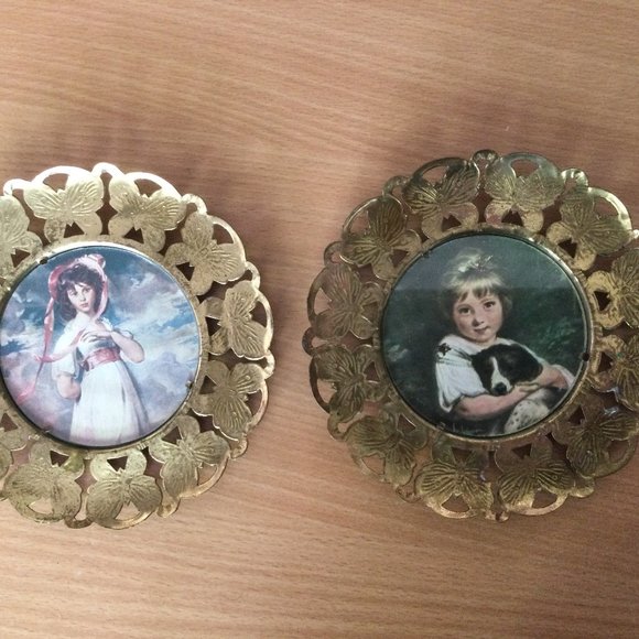 4 Vintage brass butterfly frames & vtg prints blue boy red boy pinky, girl w dog - Picture 2 of 9